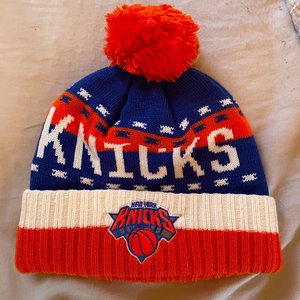 Adidas New York Knicks Pom Pom Beanie